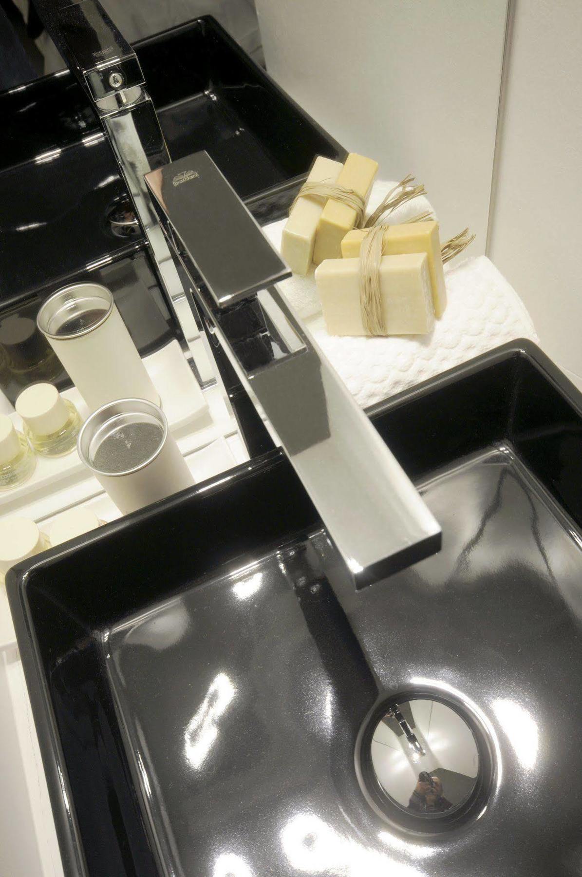 Emilia Suite Design Modena Eksteriør bilde