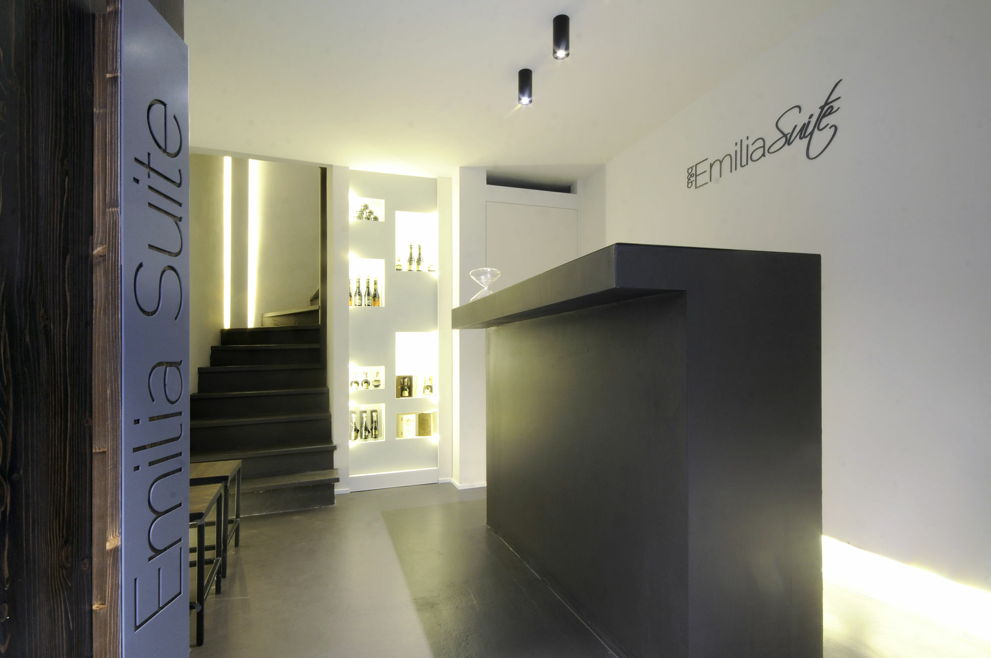 Emilia Suite Design Modena Eksteriør bilde